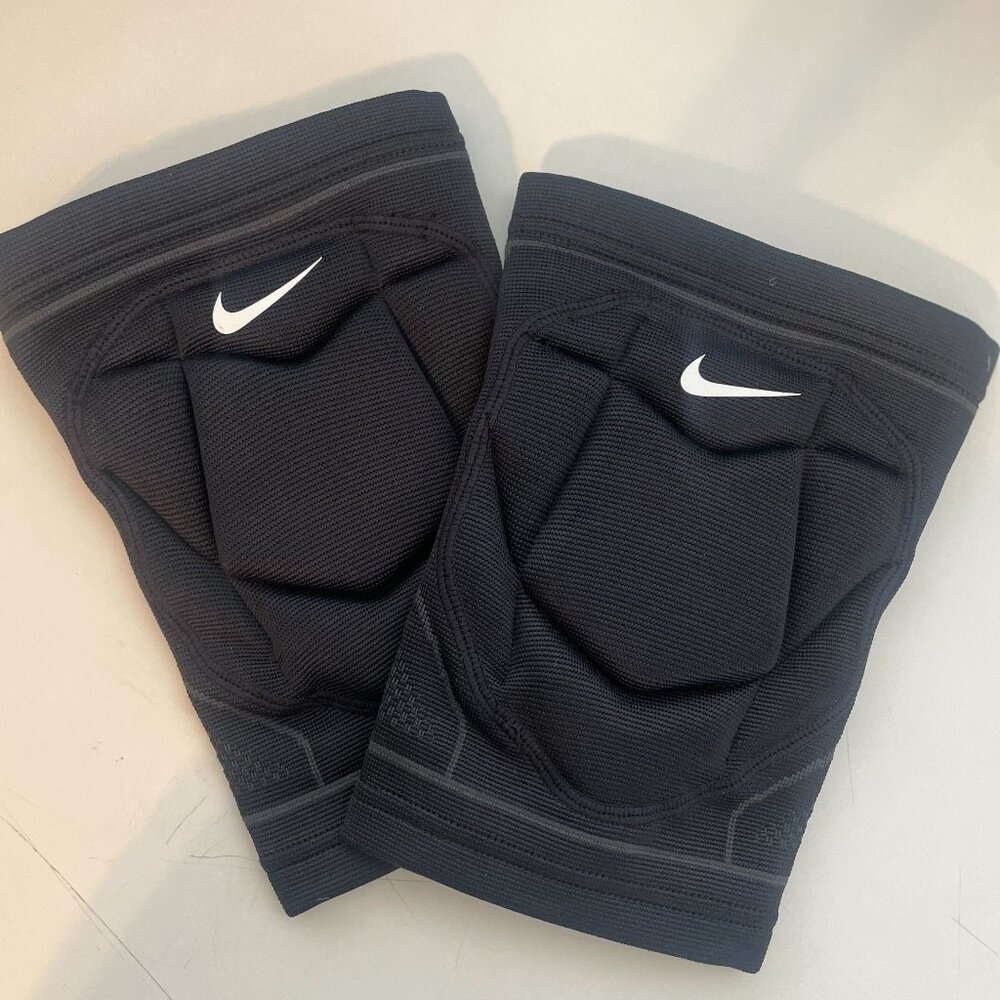 Nike Vapor Elite Pro Volleyball Knee Pads - Unisex (M/L, BLACK)